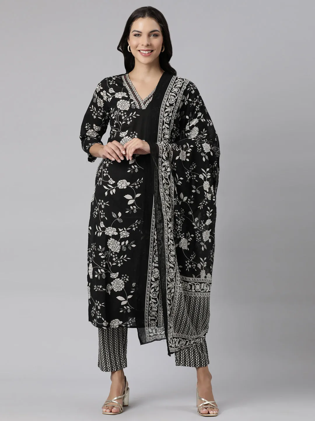 Neerus Black Panelled Straight Printed Kurta And Trousers With Dupatta