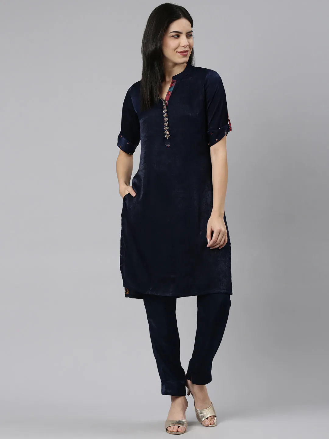 Neeru's Navy Blue Regular Straight Solid Kurta And Trousers