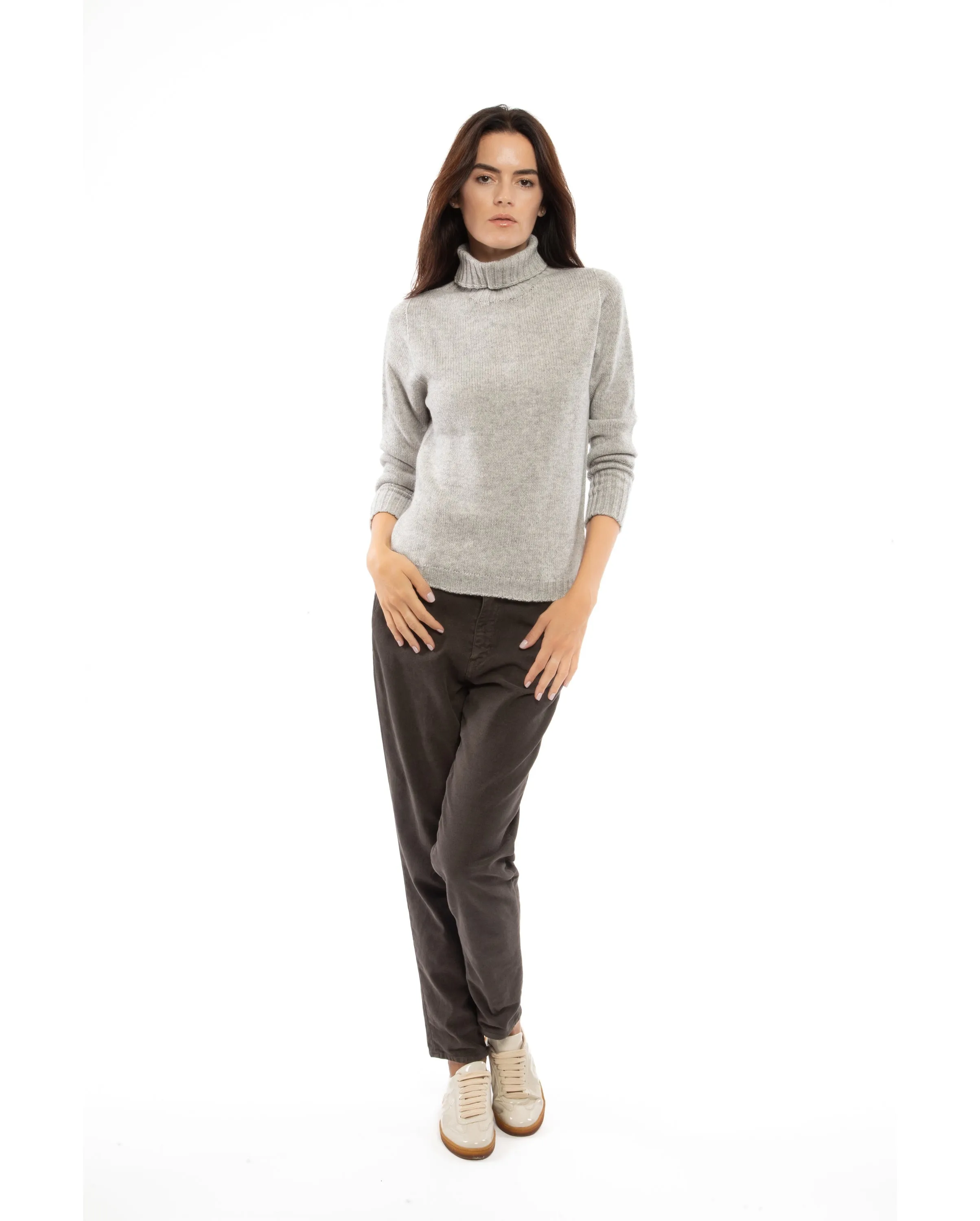 NEW FALL 24 - Women's Classic Cashmere Turtleneck Sweater Taupe