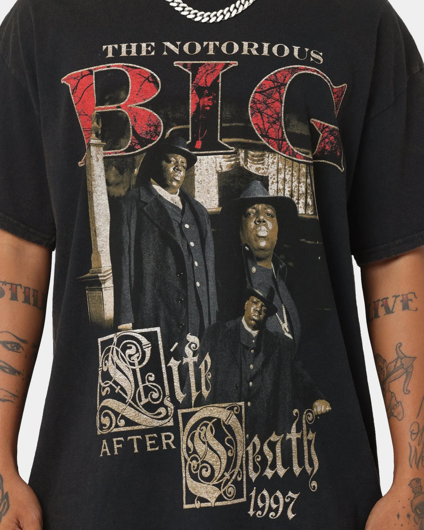 Notorious B.I.G Biggie Cover Shots Vintage T-Shirt Black