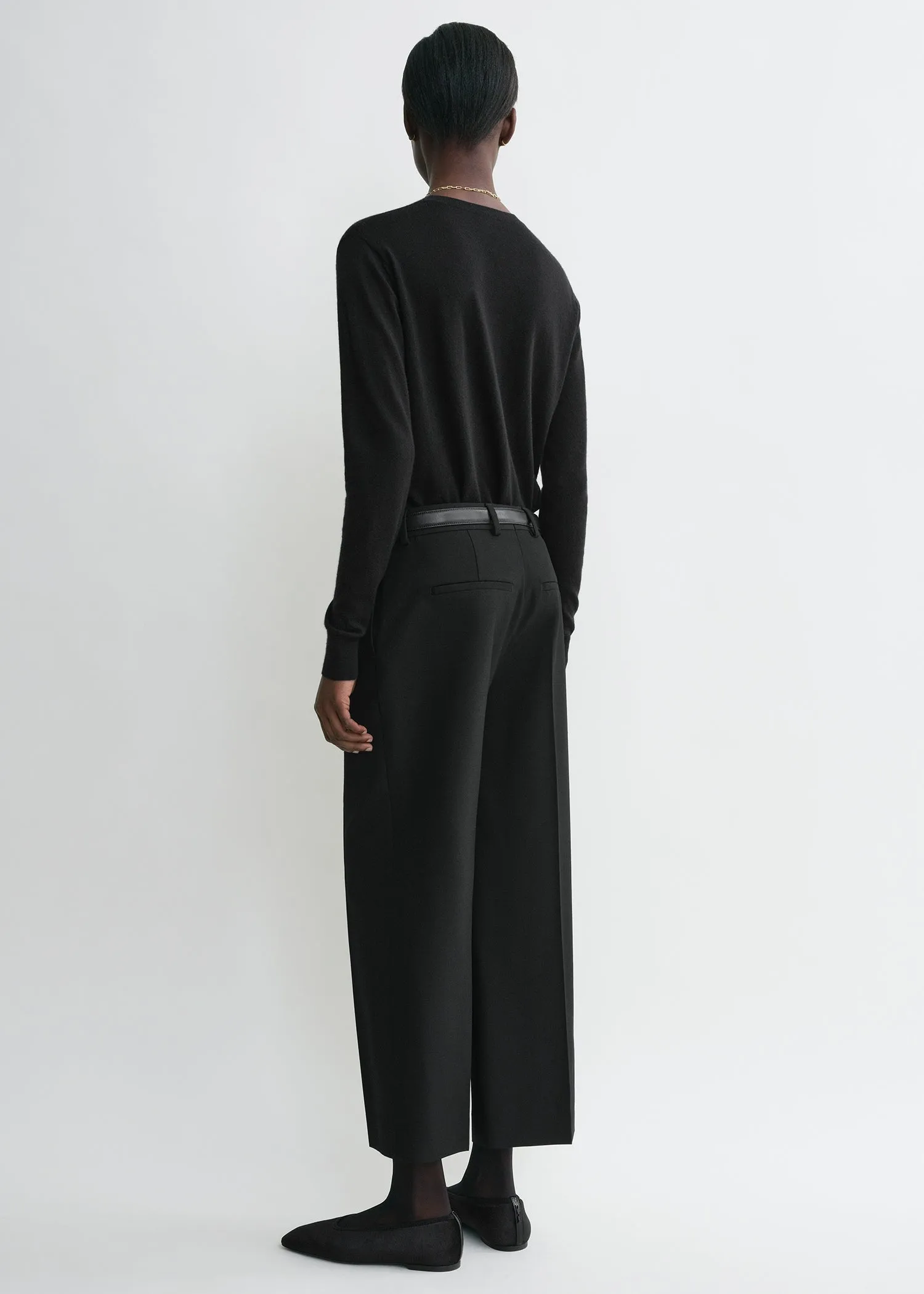 Straight cropped trousers black