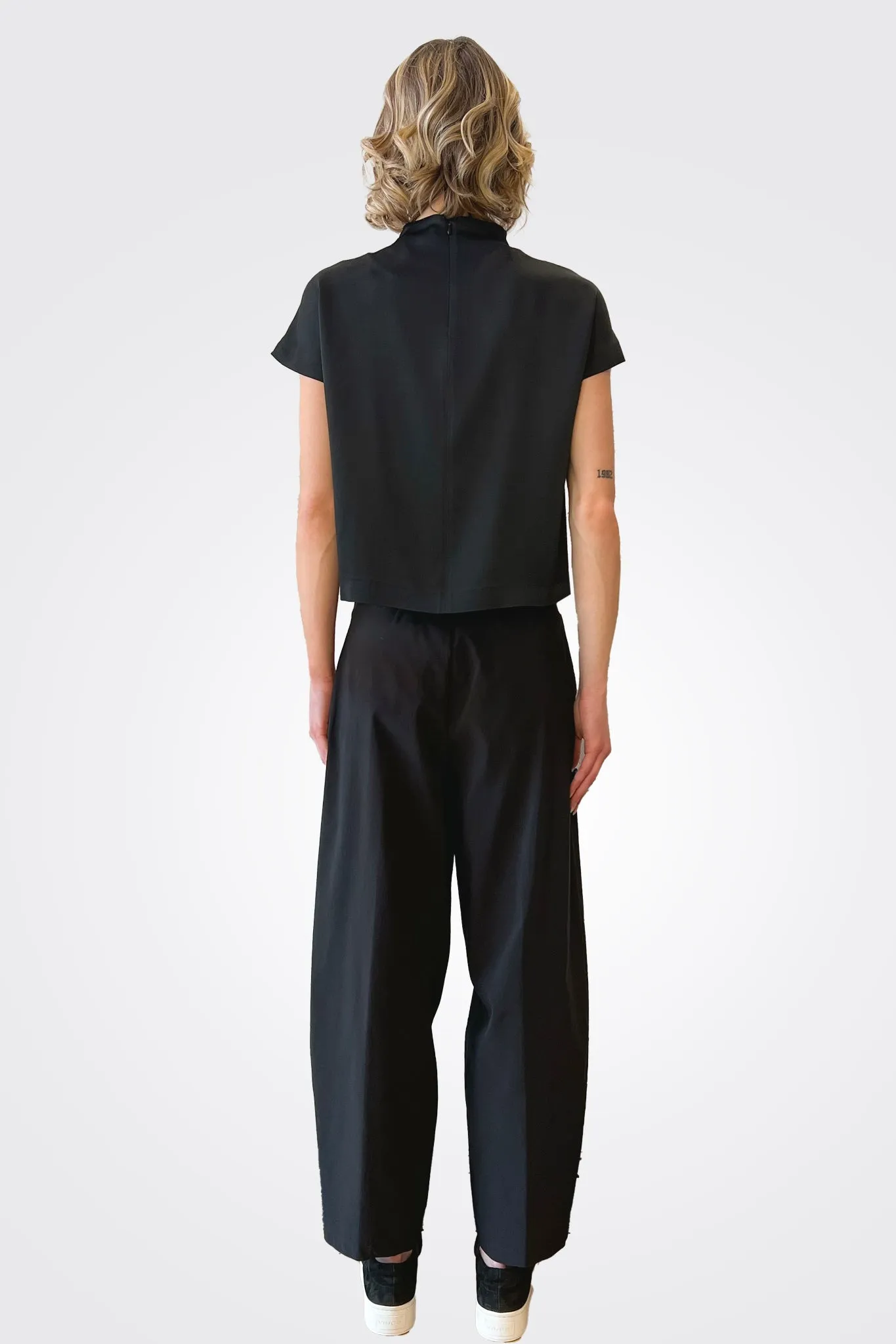 Straight Leg Trousers - Black